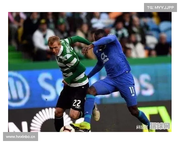 埃弗拉足球风格解析：速度与技术并存的全能边卫