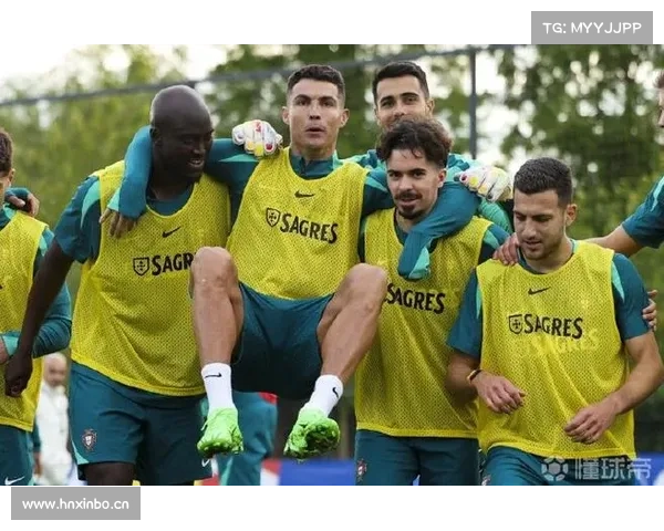 捷克前锋希季尔力拼C罗 上演激烈对决瞬间精彩回顾